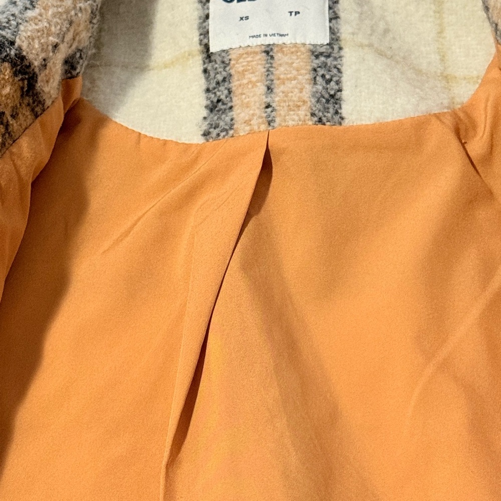 Old Navy Wool Shacket - Cream Plaid - Picture 15 of 16
